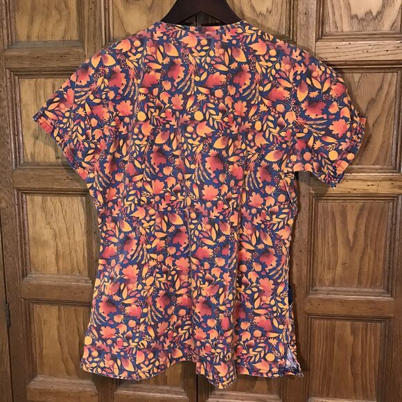 Butter Soft Autumn Leaves Top Women's M Cotton Poly 5 Pocket V-Neck Fall Scrubs - Picture 7 of 11